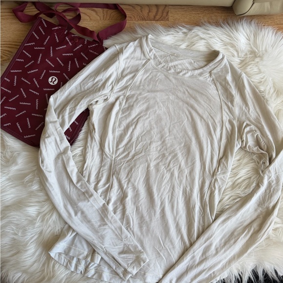 Lululemon it’s rulu long sleeve top - Picture 3 of 3
